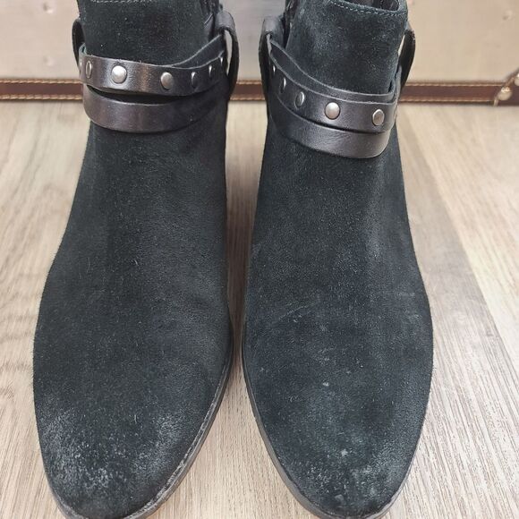 Clarks Sumerset Suede Ankle Booties size 7 - Picture 3 of 9